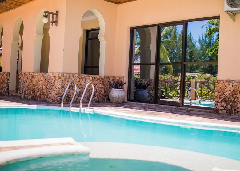 Hotel Vrclub - Paje Palms Beach Resort