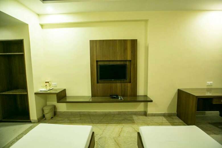 Hotel Surya