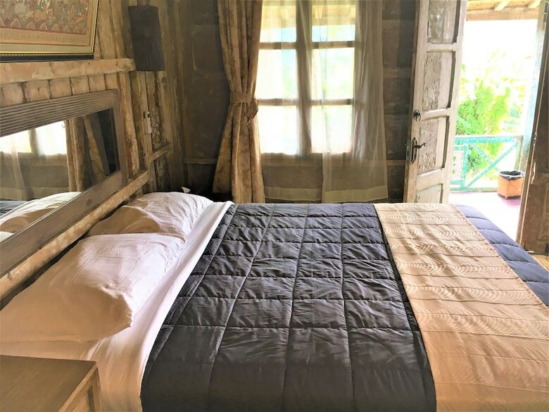 Hotel Kubu Taru