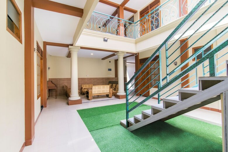 Hostal Oyo 890 Dewi Fortuna Guest House