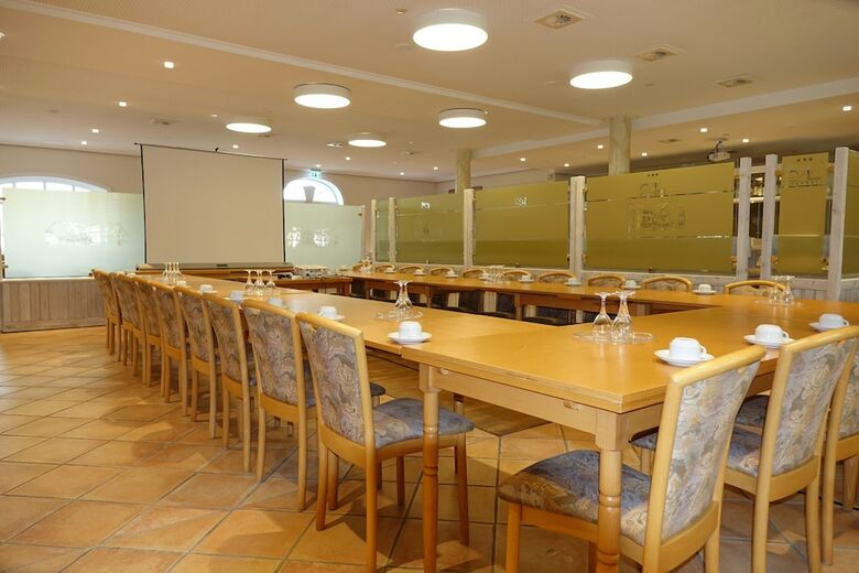 Hotel Neuwarft Dageb�ll