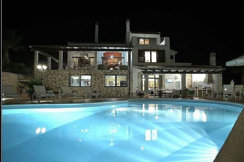 Villa Egadi Con Piscina E Campo Da Tennis
