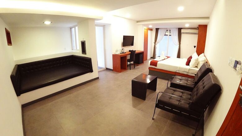 Aparthotel Hotel Records