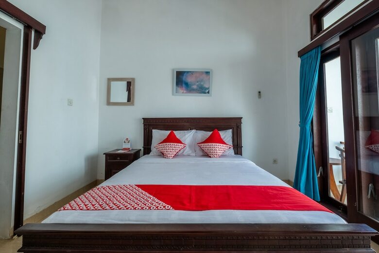 Hostal Oyo 915 Villa Sari