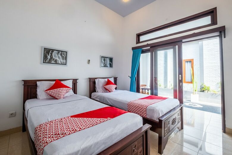 Hostal Oyo 915 Villa Sari