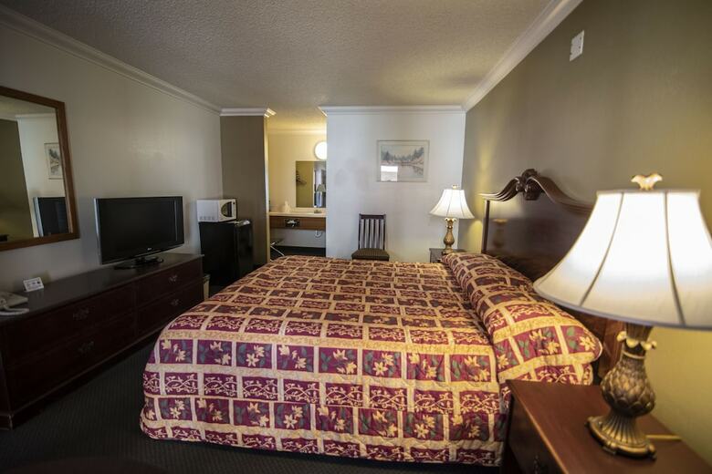 Hotel National 9 Inn