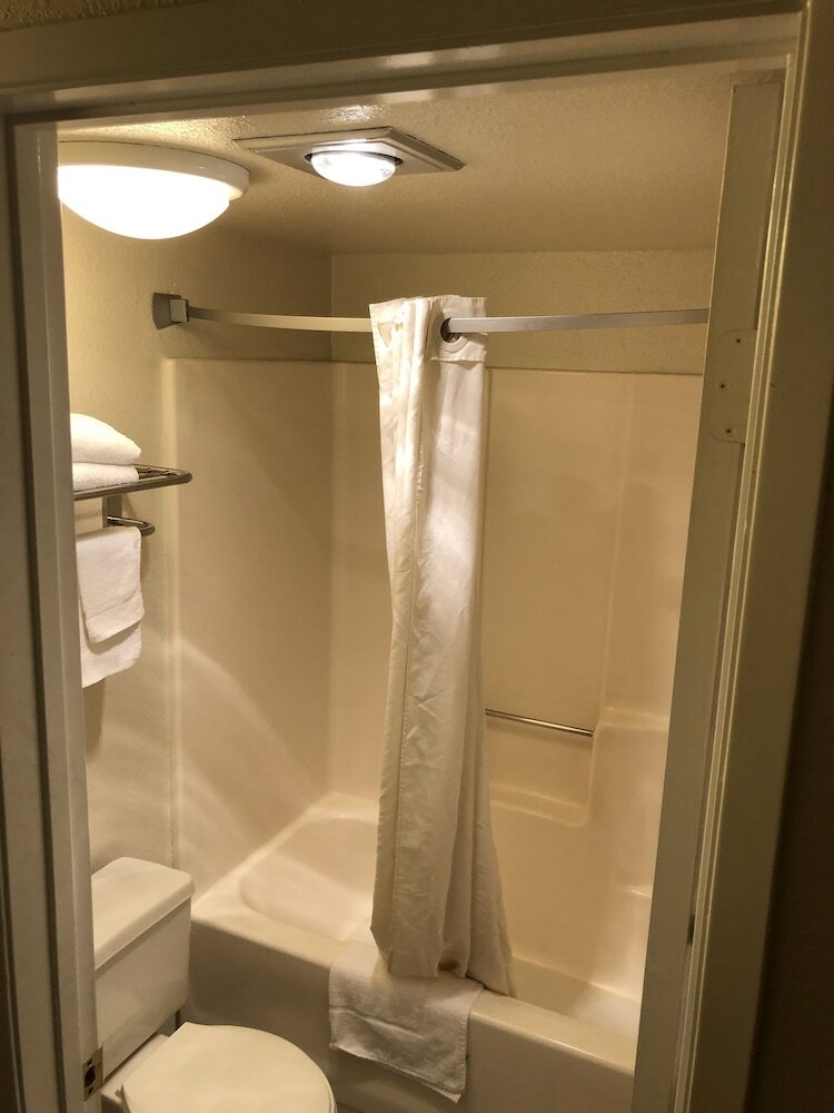 Hotel National 9 Inn