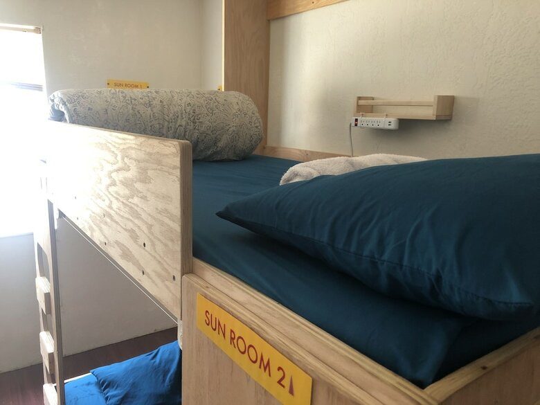 Hostal Whole Family - Wholeville
