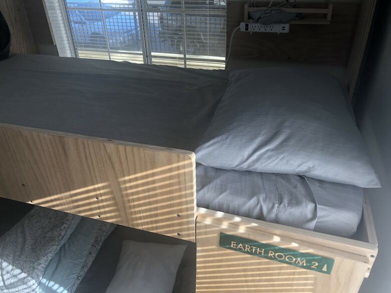 Hostal Whole Family - Wholeville