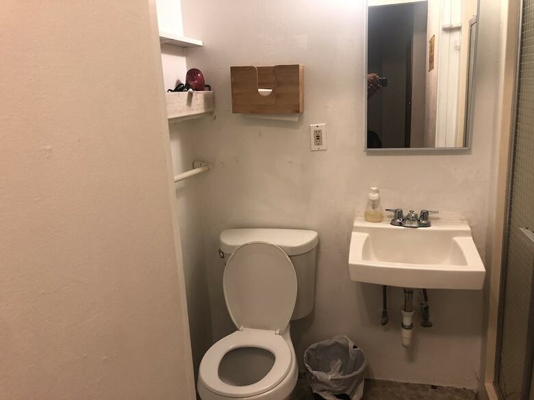 Hostal Whole Family - Wholeville