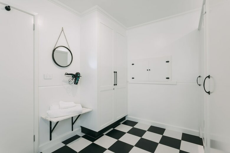 Deco Beach Luxury Apartments