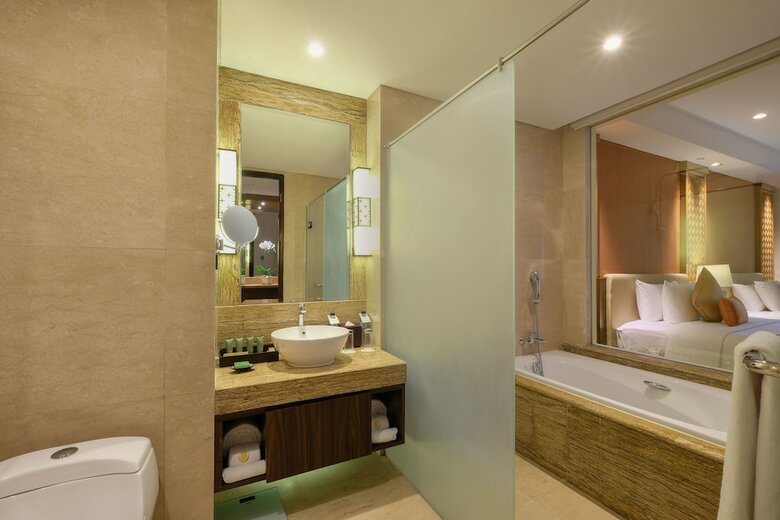 Hotel Saranam Resort And Spa