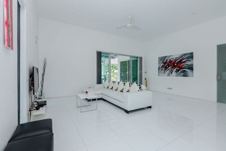 4 Bedroom Modern Pool Villa