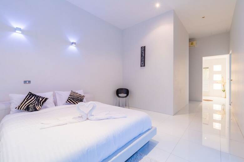4 Bedroom Modern Pool Villa