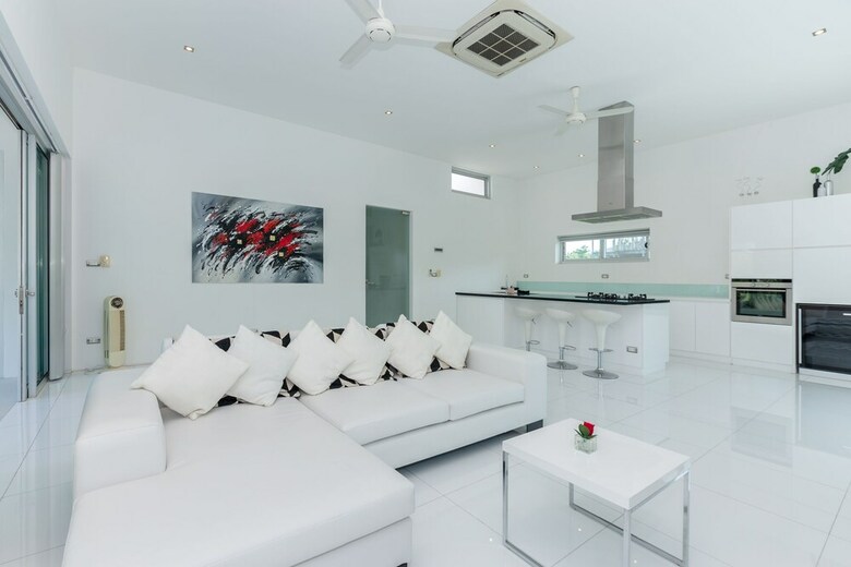 4 Bedroom Modern Pool Villa