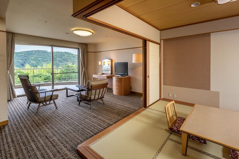 Hotel Kanpo No Yado Atami Honkan