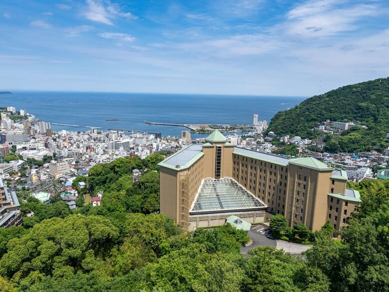 Hotel Kanpo No Yado Atami Honkan