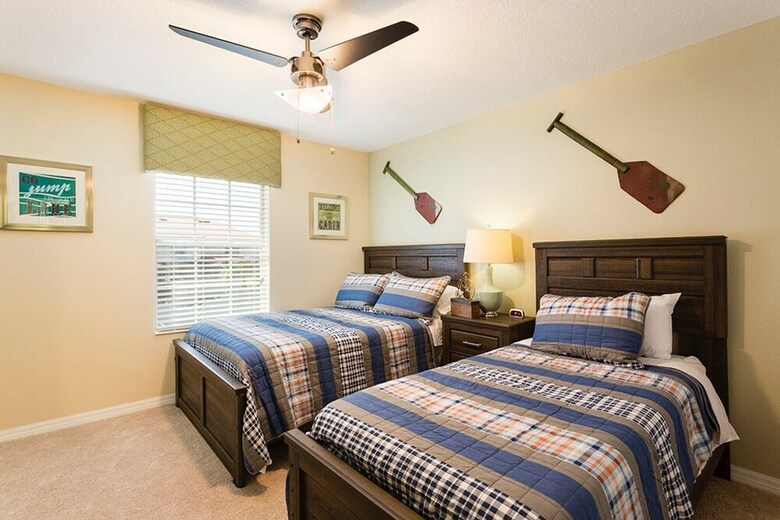 Storey Lake - 4859 Clock By Fairytale Vr
