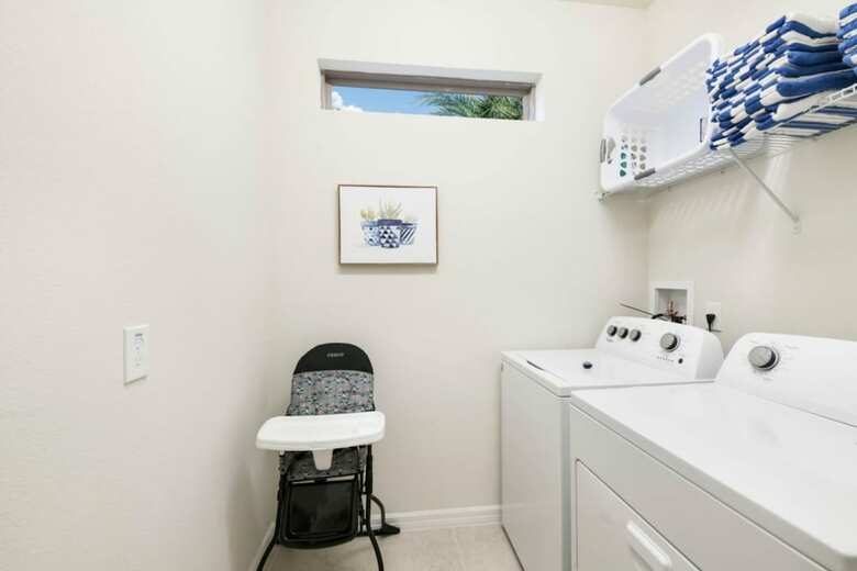 Windsor At Westside - 1776 Lima By Fairytale Vr