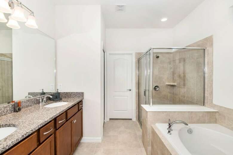 Windsor At Westside - 1776 Lima By Fairytale Vr