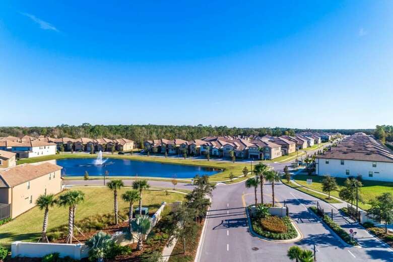 Windsor At Westside - 1776 Lima By Fairytale Vr