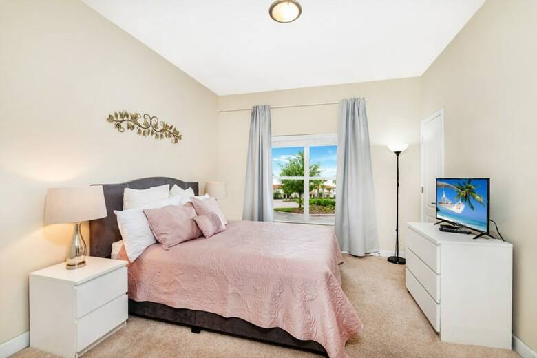Storey Lake - 4861 Clock By Fairytale Vr