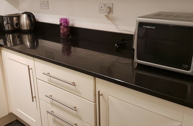 2 Bedroom Apartment Bishops Quay