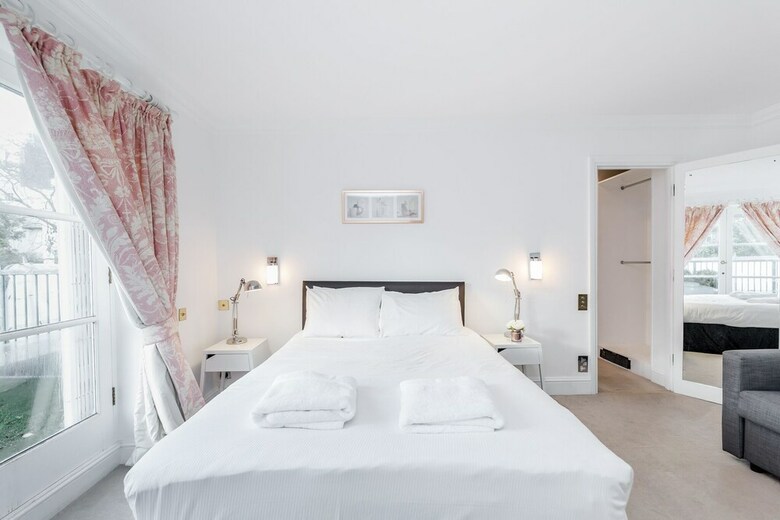 Pml Apartments Kensington