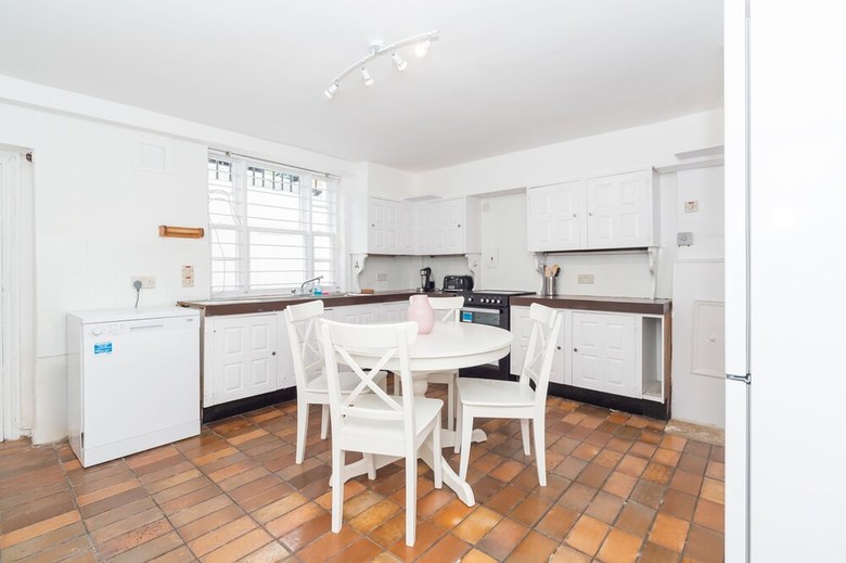 Pml Apartments Montpelier Street