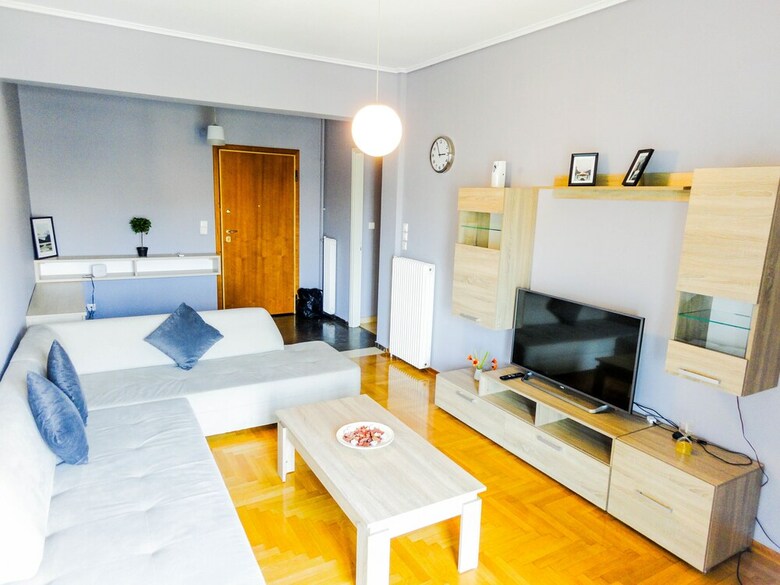 Grateful Apartment Near Syntagma Square