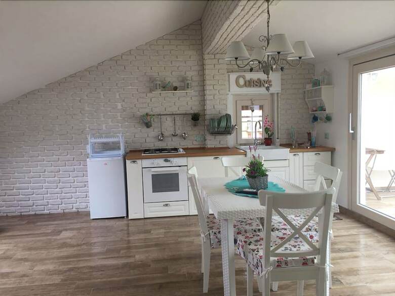 Bed & Breakfast Chic & Beauty