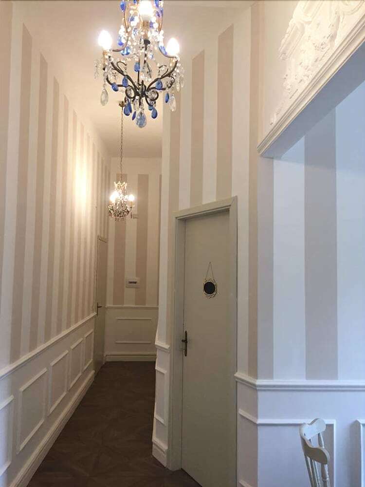 Bed & Breakfast Chic & Beauty
