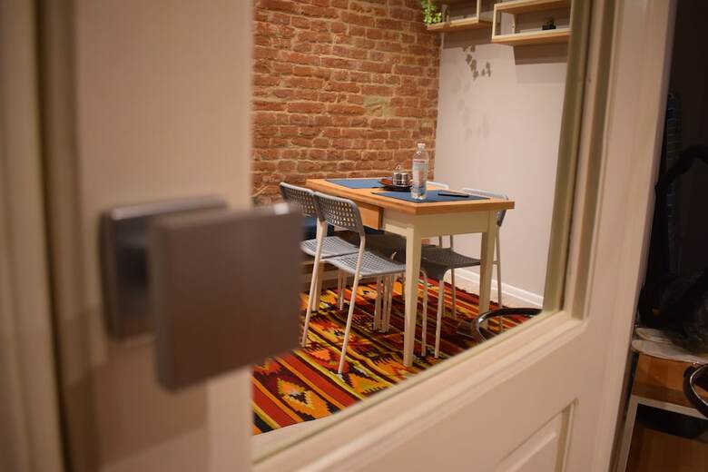Art Apartment On Rynok Square