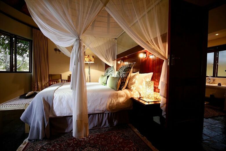 Posada Ivory Wilderness River Rock Lodge