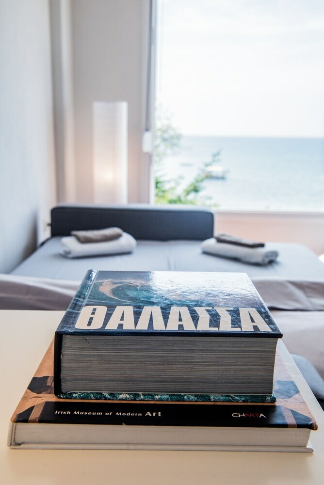 #halu! Modern & Cozy Seafront Villa