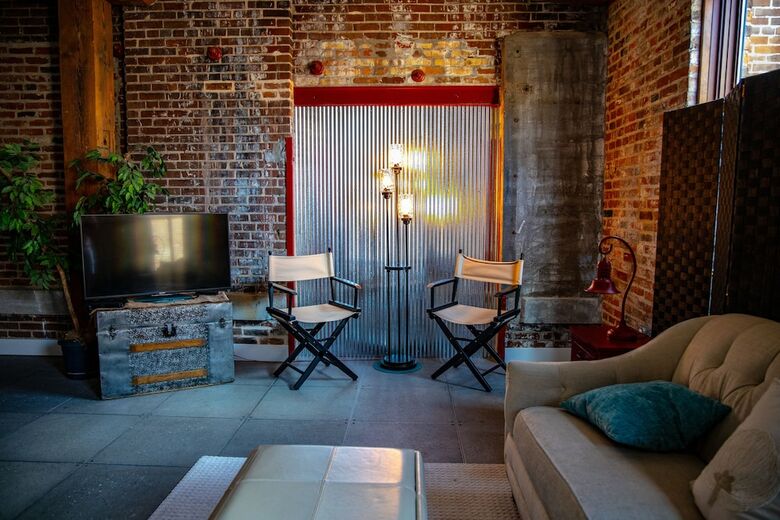 The Lofts At Novelty Iron