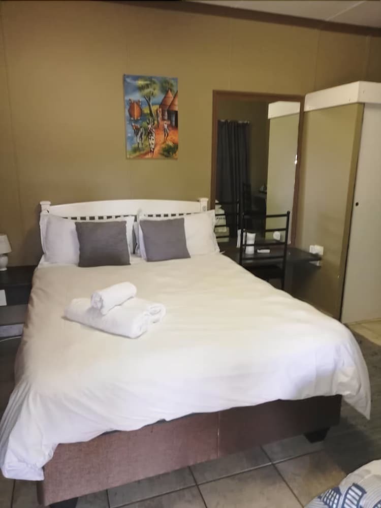 Hotel La Lucia Guest House