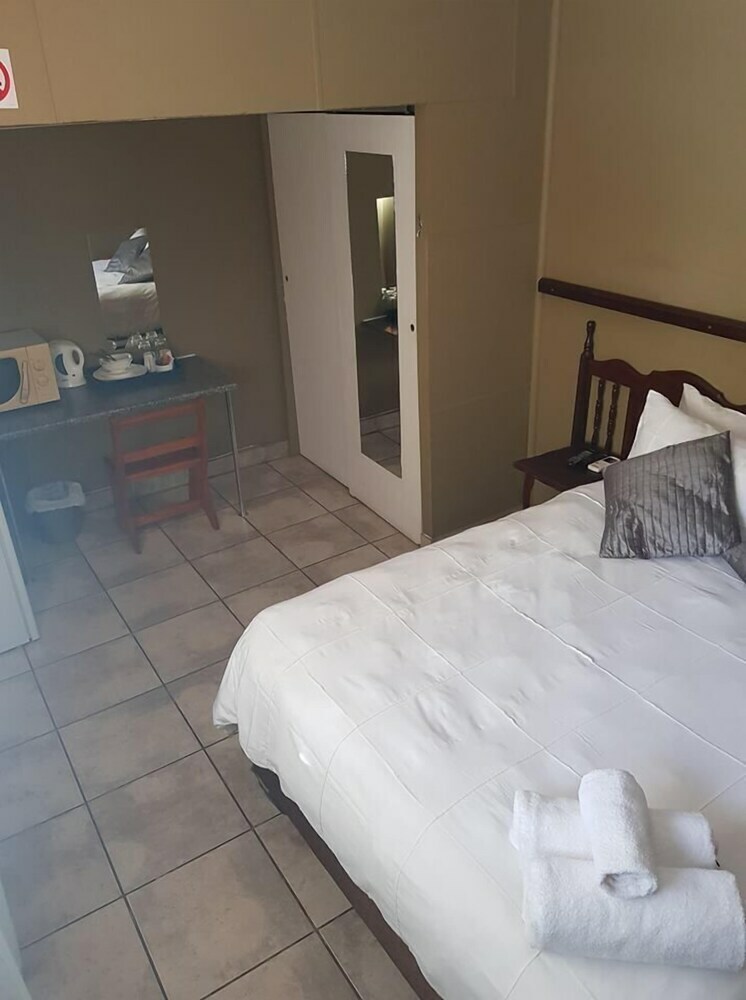 Hotel La Lucia Guest House