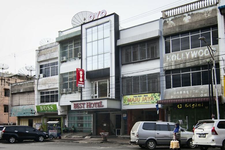 Hostal Oyo 526 Hotel Best