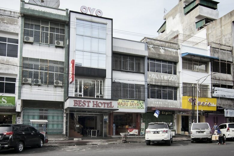 Hostal Oyo 526 Hotel Best