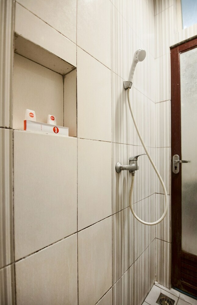 Hostal Oyo 526 Hotel Best