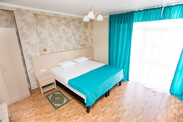 Hotel Alfa Plyus