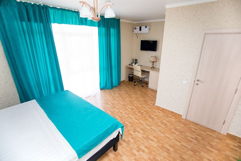 Hotel Alfa Plyus