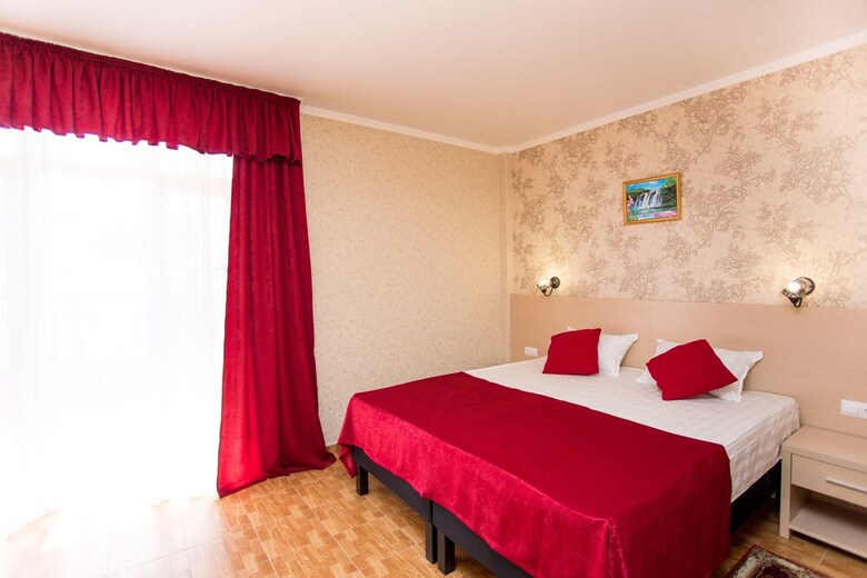 Hotel Alfa Plyus