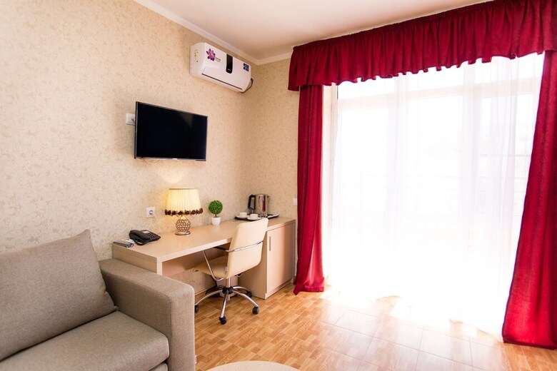 Hotel Alfa Plyus