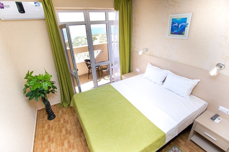 Hotel Alfa Plyus