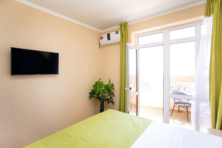 Hotel Alfa Plyus