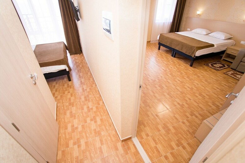 Hotel Alfa Plyus