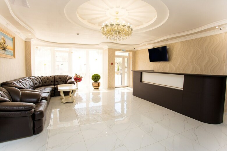 Hotel Alfa Plyus