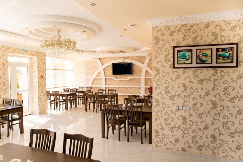 Hotel Alfa Plyus